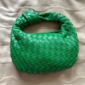 Urban Expressions Tracy Woven Handbag in Green